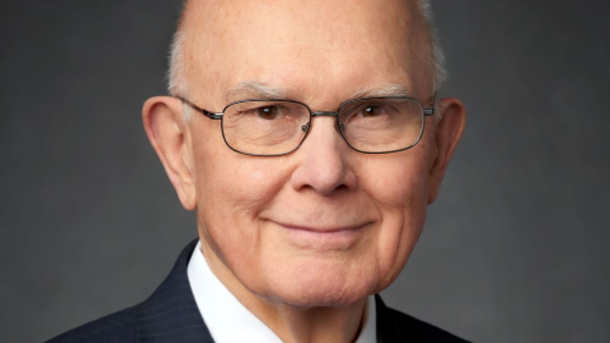 President Dallin H. Oaks quotes from General Conference testify of Christ and inspire listeners to live holier lives.