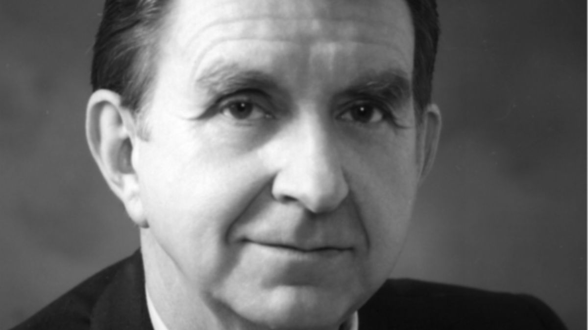 A headshot of Marion D. Hanks, a Latter-day Saint general authority.